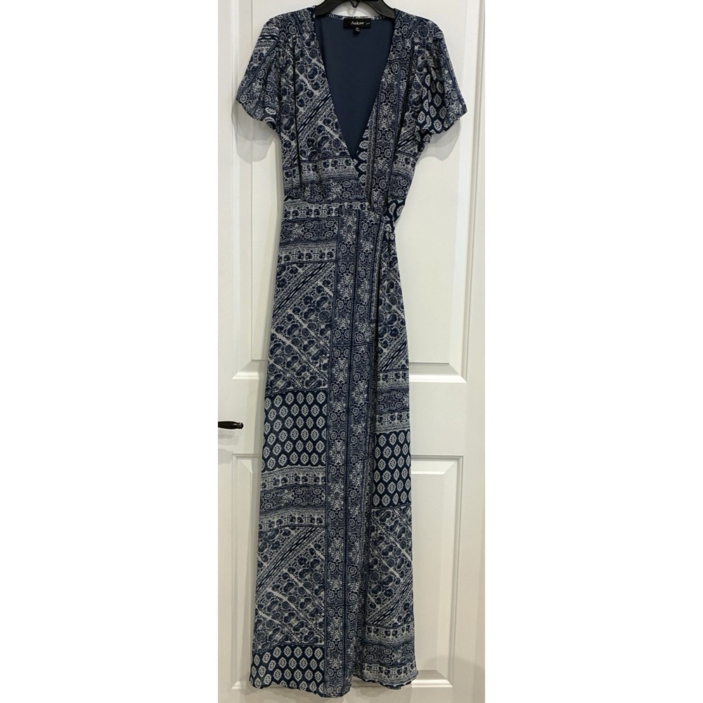 Aakaa Floral Wrap Maxi Dress Size M Blue White Flutter Sleeve Chiffon Boho